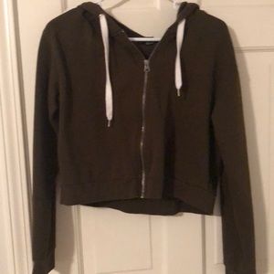 cropped hoodie